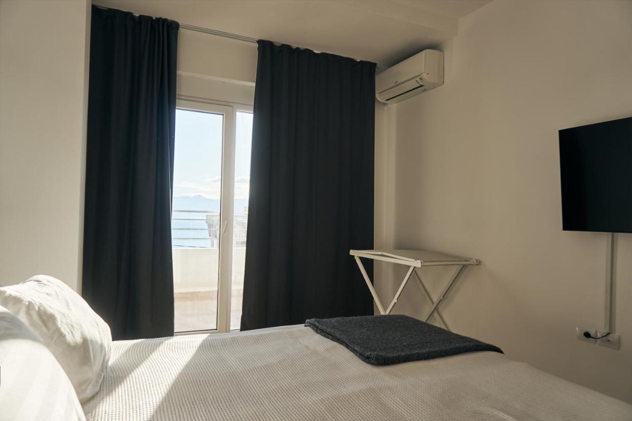 The Garrison Apartment Sarandë Exterior foto